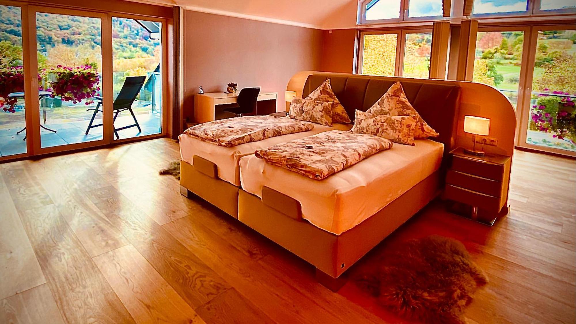 Moselstern Parkhotel Kraehennest Loef Room photo