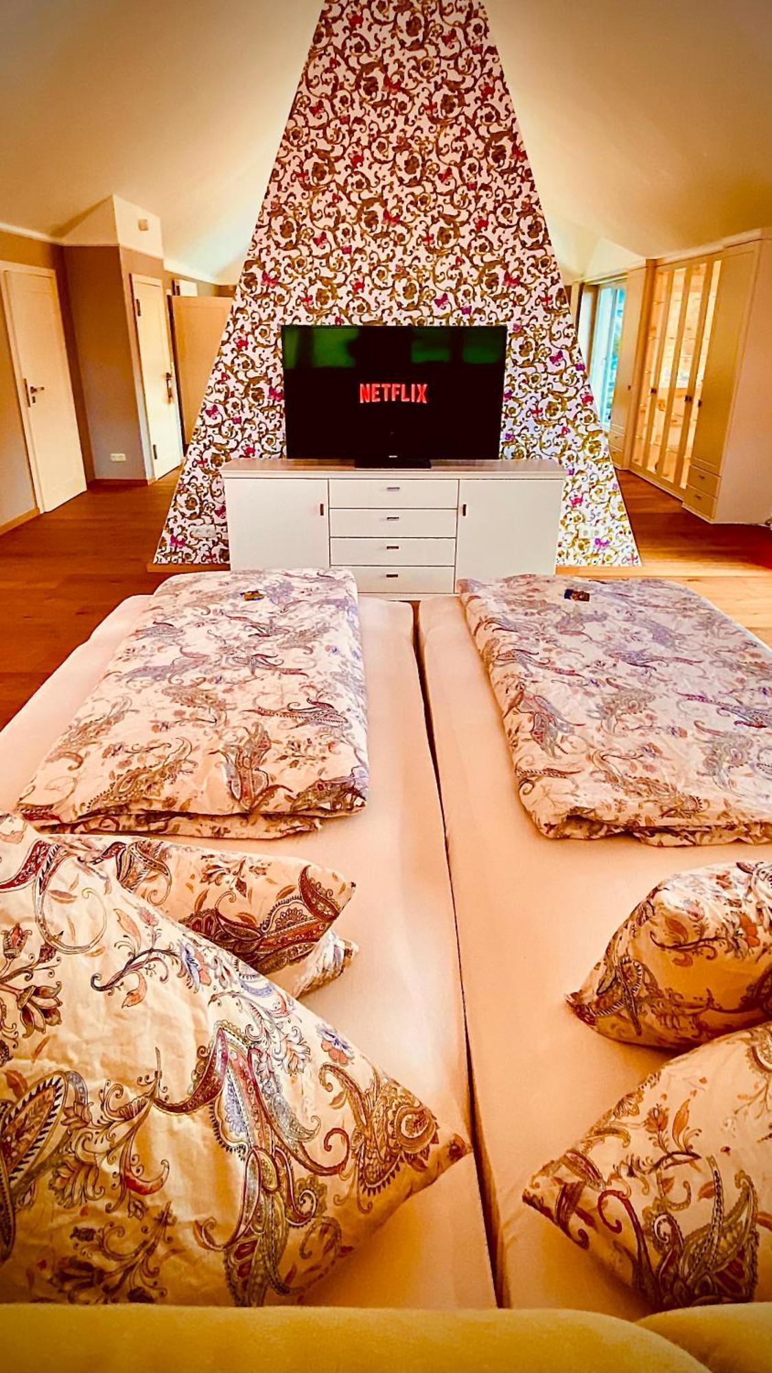 Moselstern Parkhotel Kraehennest Loef Room photo