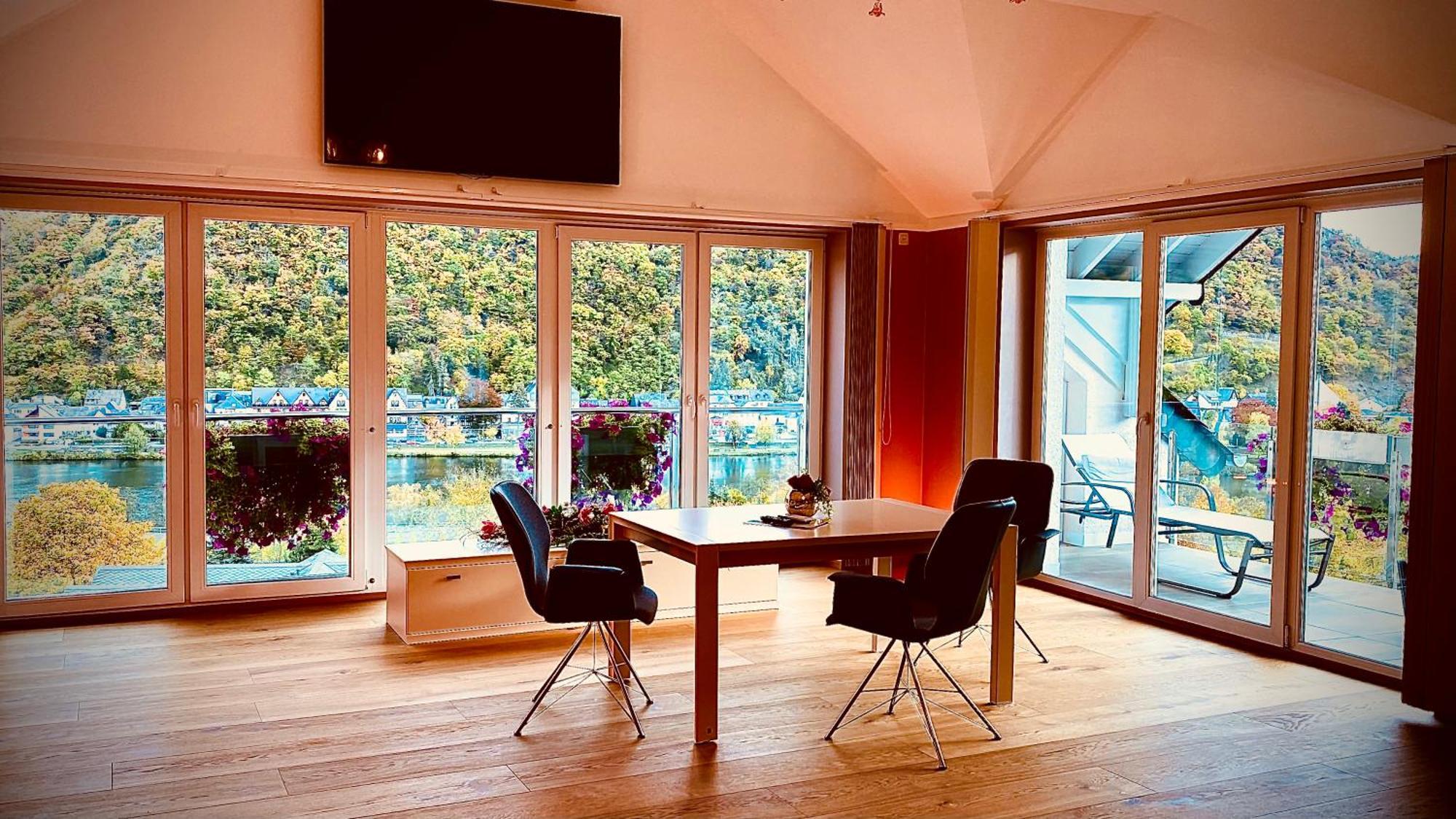 Moselstern Parkhotel Kraehennest Loef Room photo
